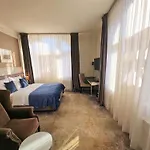 Wyndham Grand Old Town