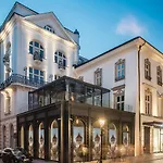 Wyndham Grand Old Town Hotel 5*
