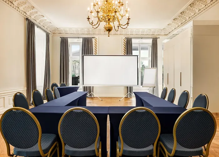 Wyndham Grand Old Town 5*