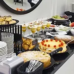 Wyndham Grand Old Town Otel