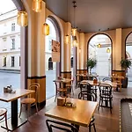 Wyndham Grand Old Town Hotel 5*