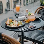 Wyndham Grand Old Town Otel
