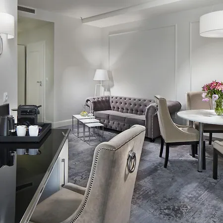 Hotel Wyndham Grand Old Town 5*