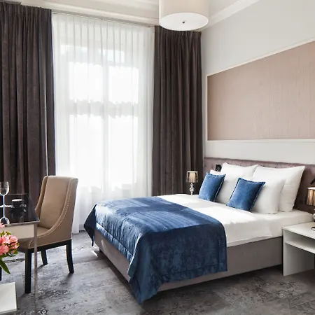 Hotel Wyndham Grand Old Town