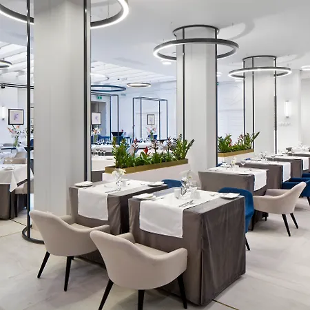 Wyndham Grand Old Town