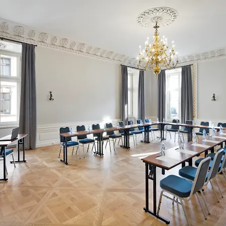 Hotel Wyndham Grand Old Town