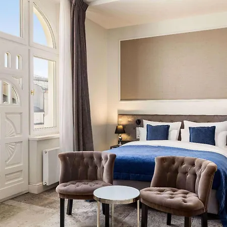 Hotel Wyndham Grand Old Town