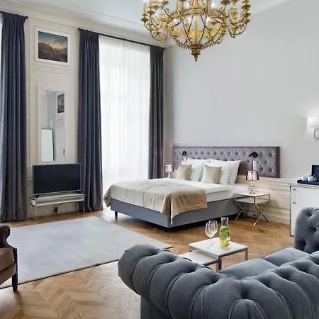 Hotel Wyndham Grand Old Town 5*