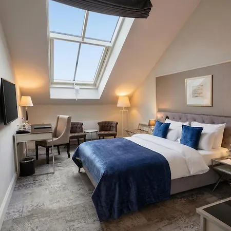 Hotel Wyndham Grand Old Town 5*