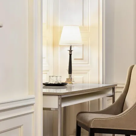 酒店 Wyndham Grand Old Town 5*