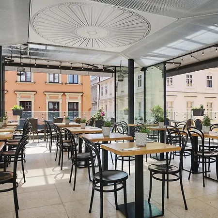 Wyndham Grand Old Town 5*