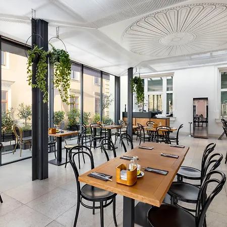 호텔 Wyndham Grand Old Town 5*