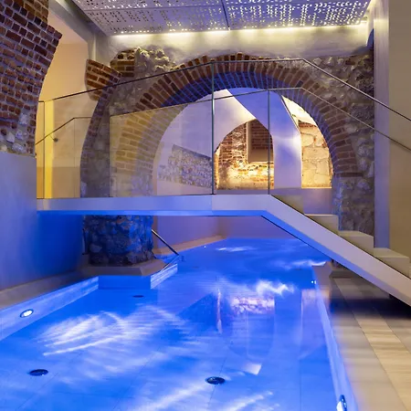 호텔 Wyndham Grand Old Town 5*