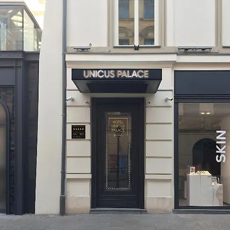 Hotel Wyndham Grand Old Town