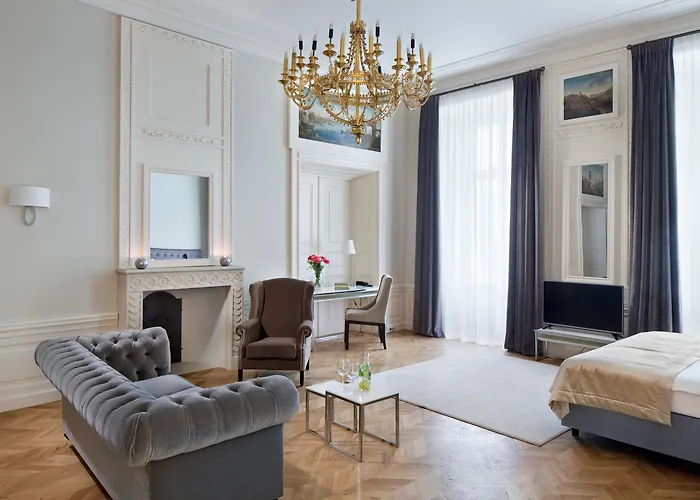 Wyndham Grand Old Town