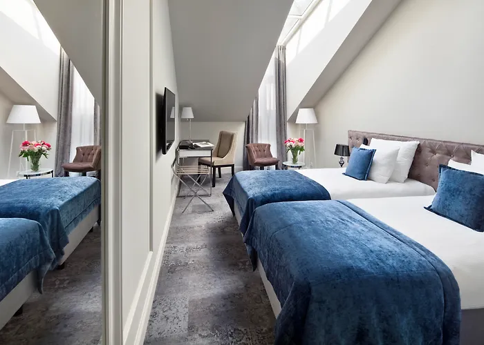 Wyndham Grand Old Town 5*