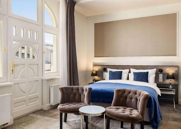 Hotel Wyndham Grand Old Town