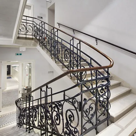 Ξενοδοχείο Wyndham Grand Old Town 5*