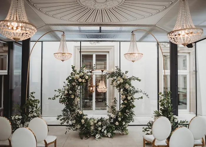 Wyndham Grand Old Town 5*